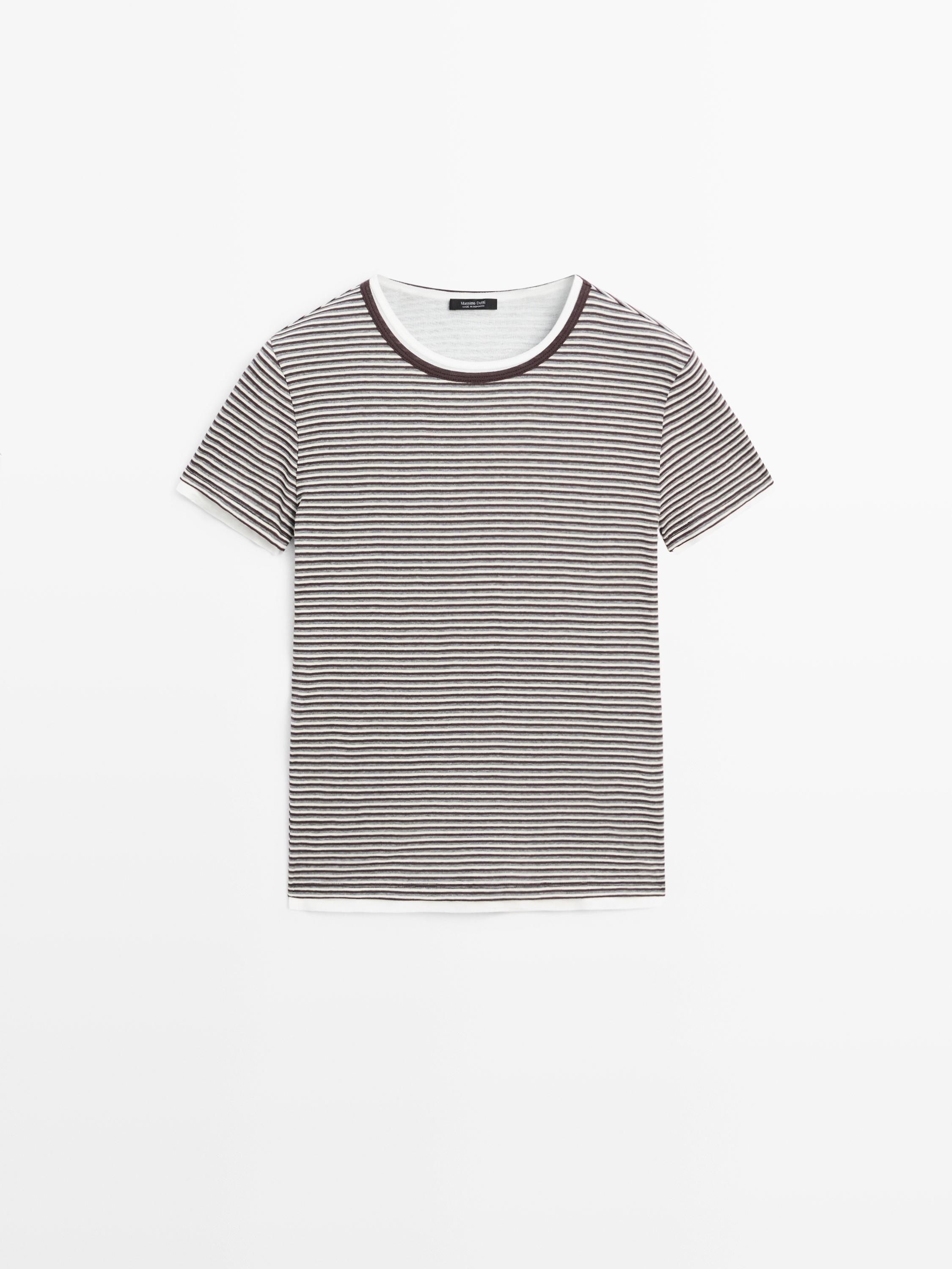Short sleeve T-shirt with double trim